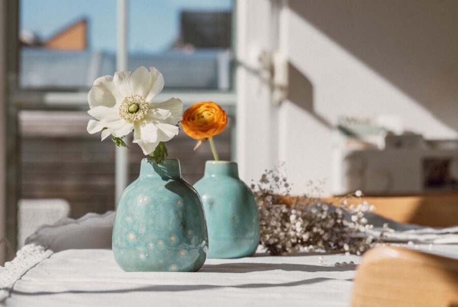 Vase aus Keramik handbemalt in der Farbe Türkis