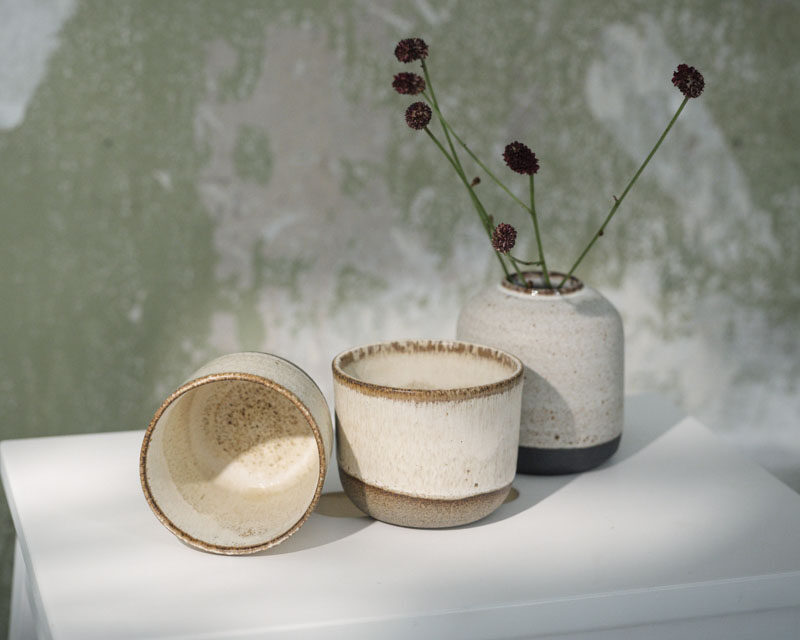 Tassen und Vasen aus Keramik handgefertigt in Deutschland