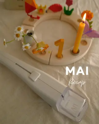 Mai bei LIV: Sonne, Regen, Kerzenlicht – und unser 1. Geburtstag! Im Garten summt’s und blüht’s! Was war euer Mai-Moment?“#livbyneher #neherinsektenschutz #smallbusiness #monatsrückblick #kerzenliebe #frühling2025 #insektenfreundlich #gartenfreude #kerzenzeit
