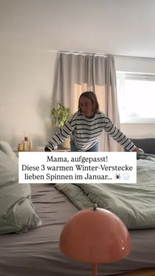 Wenn es draußen kalt wird, suchen sich Spinnen drinnen genau die Ecken aus, die wir Mamas am wenigsten auf dem Schirm haben:🕷️ hinter der Heizung,🕷️ in warmen, geschützen Ecken,🕷️ hinter Möbel oder Vorhängen, die wir seit Dezember nicht mehr bewegt haben.Und genau dort begegnet man ihnen dann – meistens völlig unerwartet und immer im unpassendsten Moment.Damit diese Funde nicht mehr für Herzrasen sorgen, setze ich seit Monaten auf eine Lösung, die schnell, sanft und absolut nervenschonend ist: den LIV Insektenfänger. Kein Anfassen, kein Glas, kein Stress – nur einmal schieben und Ruhe im Raum.Wenn du diese Spots auch lieber entspannt checken willst, klick auf den Link in unserer Bio und schnapp dir deinen LIV. ✨#livbyneher #mamatipps #mamaalltag #insektenschutz #achtsamkeitimalltag