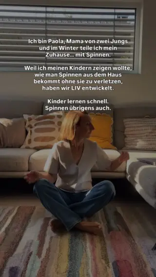 Mir war wichtig, meinen Kindern zu zeigen, dass man Tiere respektvoll behandelt – auch dann, wenn sie sich ins Haus verirren.LIV ist aus genau diesem Gedanken entstanden: klare Grenzen, einfache Handhabung und ein gutes Gefühl für alle Beteiligten.Wenn du als Mama auch Lösungen magst, die Rücksicht nehmen und im Alltag wirklich gut für dich funktionieren, dann folg uns \@‌livbyneher.#livbyneher #mamatipps #mamaalltag #mamasein #familienalltag